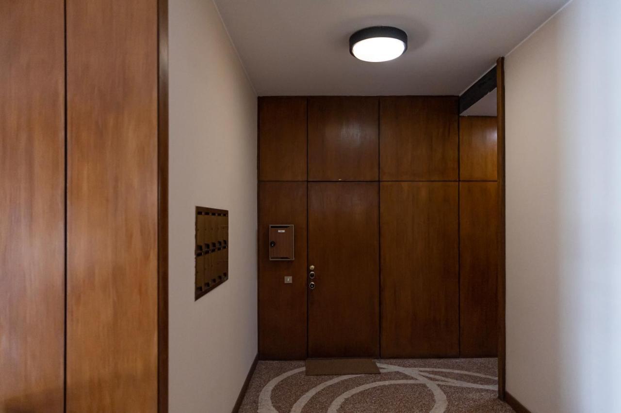 Elegante E Spazioso Quadrilocale In Porta Venezia Milano Exteriör bild