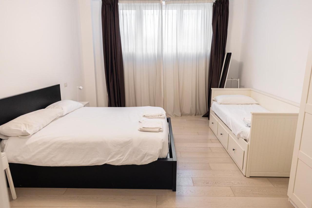 Elegante E Spazioso Quadrilocale In Porta Venezia Milano Exteriör bild